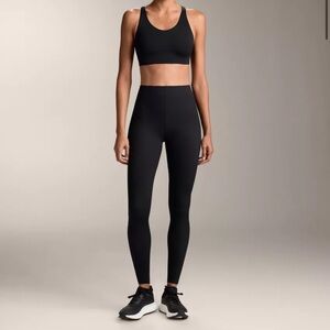 OYSHO Extra Compressive core control ankle-length leggings in black size medium